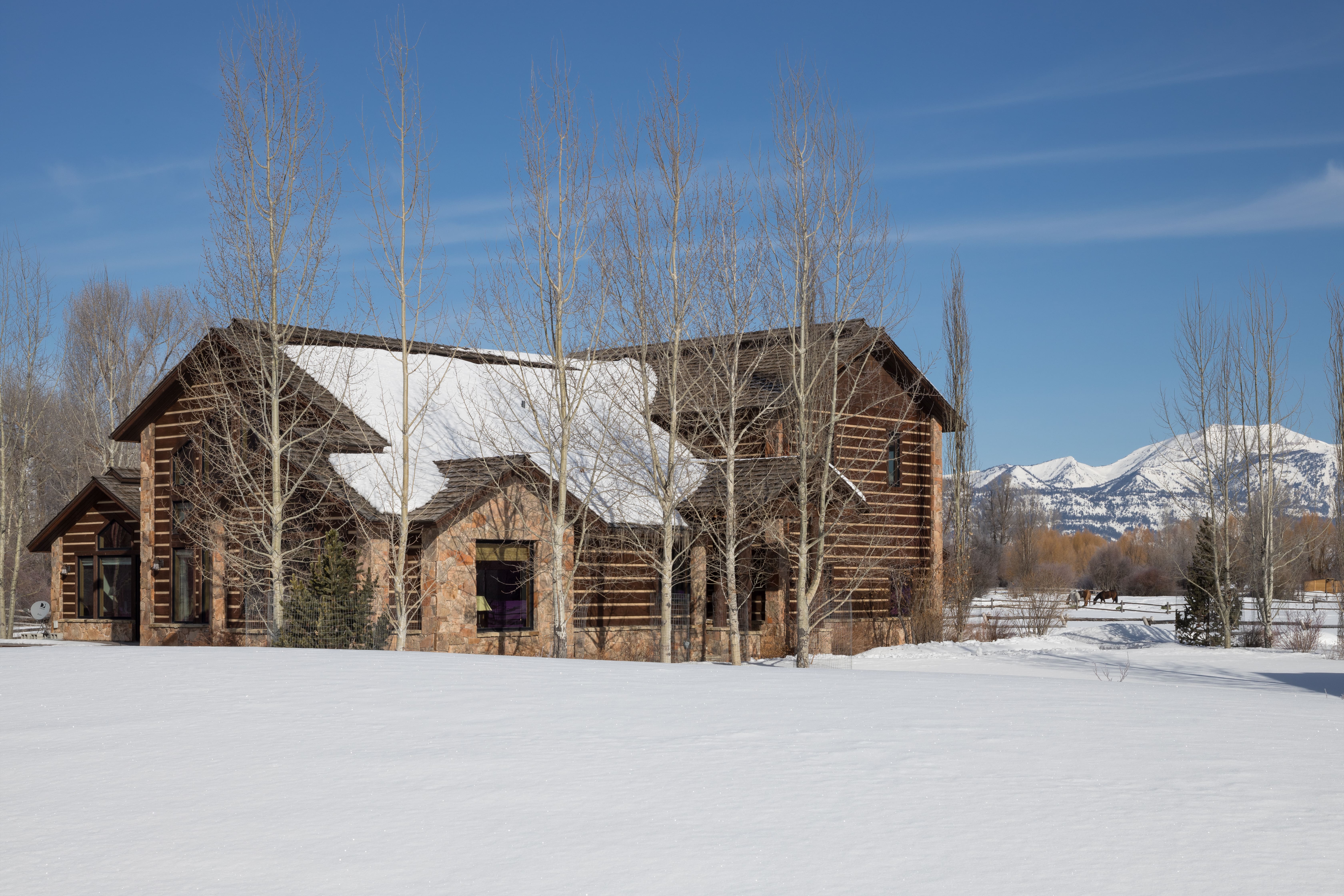 Runway Place - Image 22