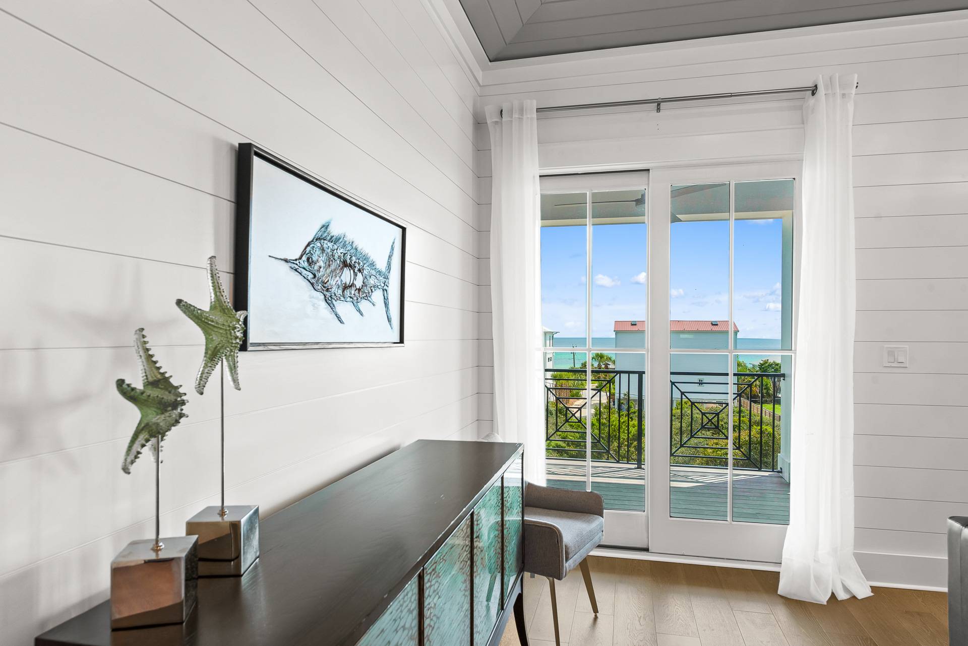 Lantern Manor - Image 24