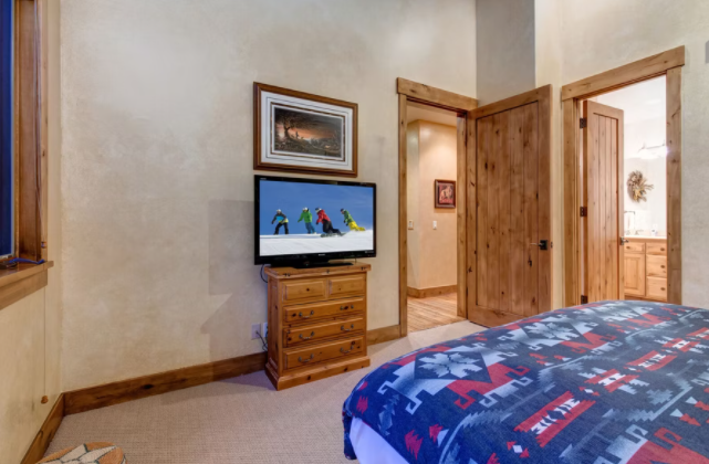 Edge Home - Image 13