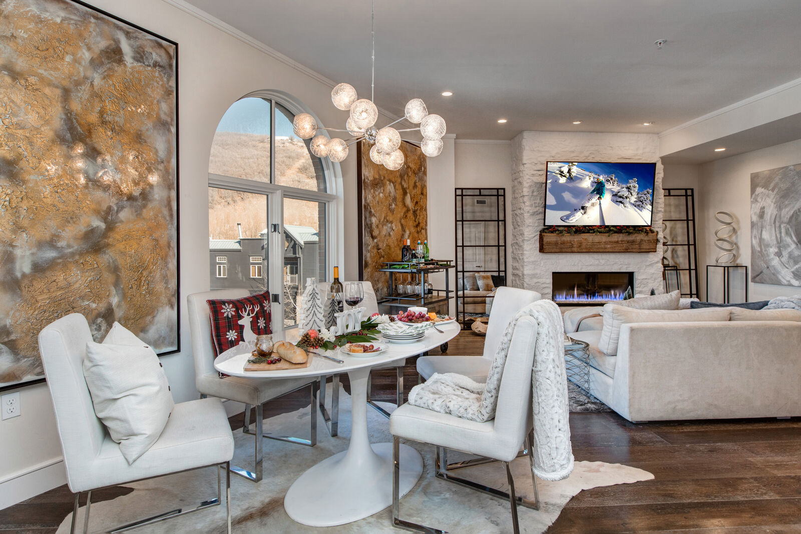 Silver Home - Image 13