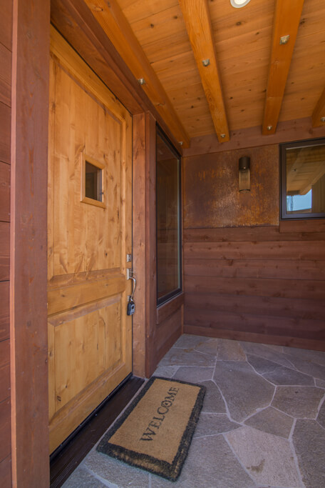 Hemlock House - Image 2