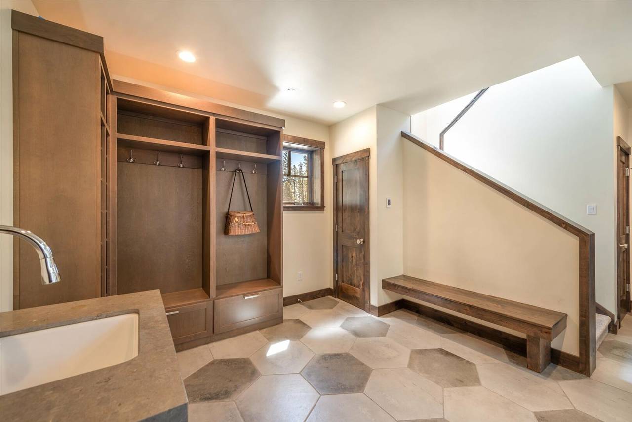 Jacobson House - Image 27