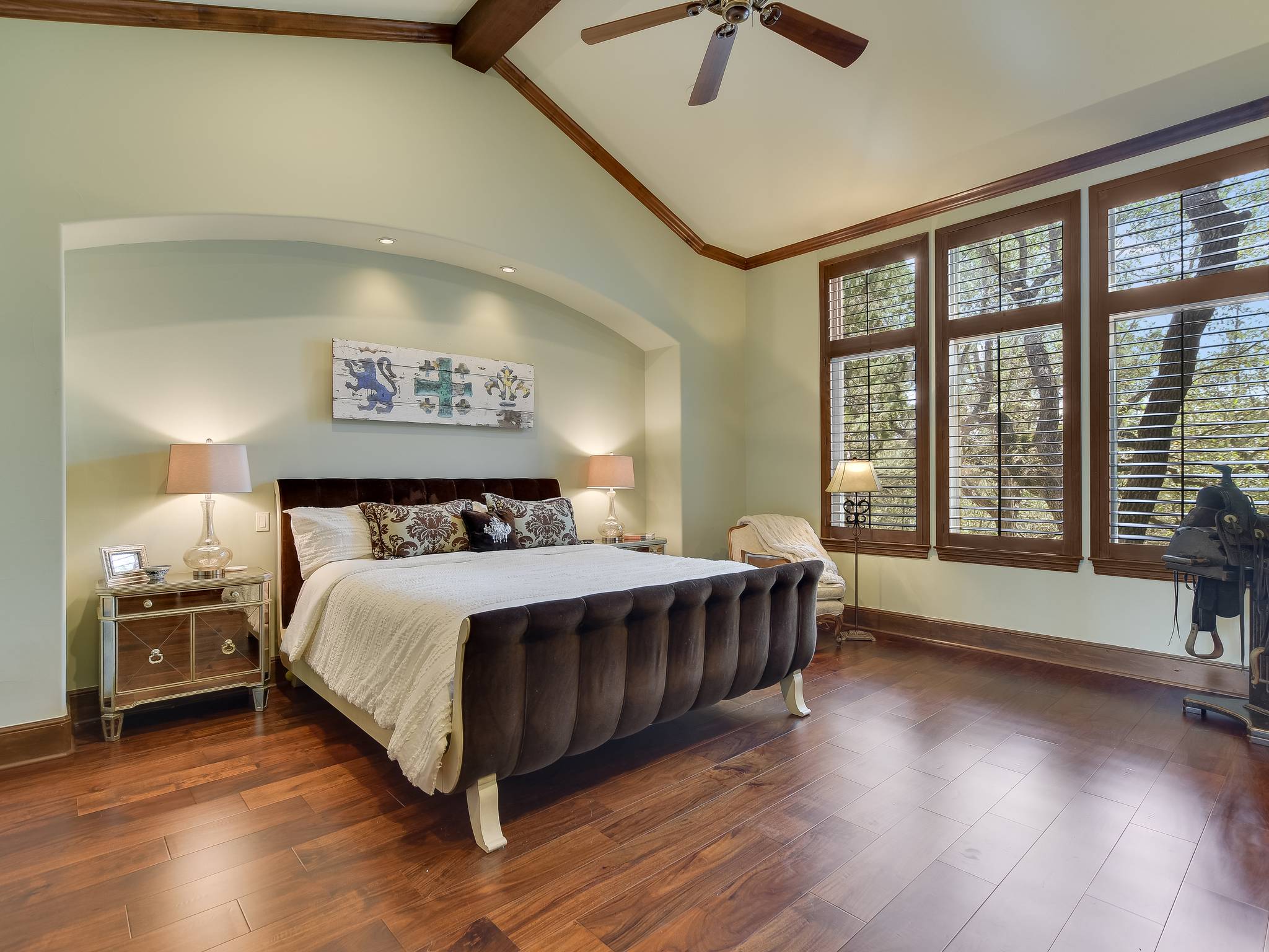 Rock Cedar House - Image 19