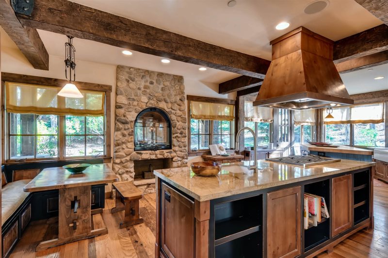 Peerless Manor - Image 8