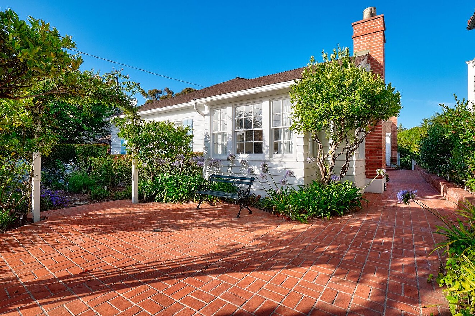 Field Villa - Image 38