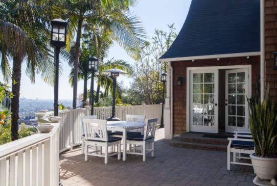 Hillside House - Image 21