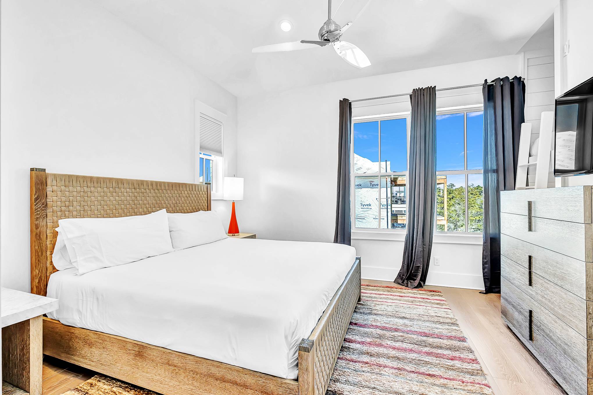 Lantern Manor - Image 52