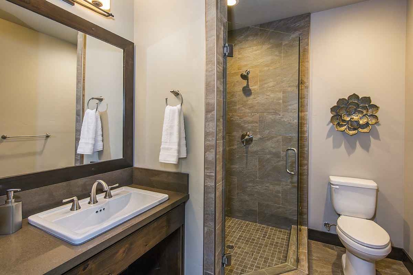 Copper Manor - Image 30