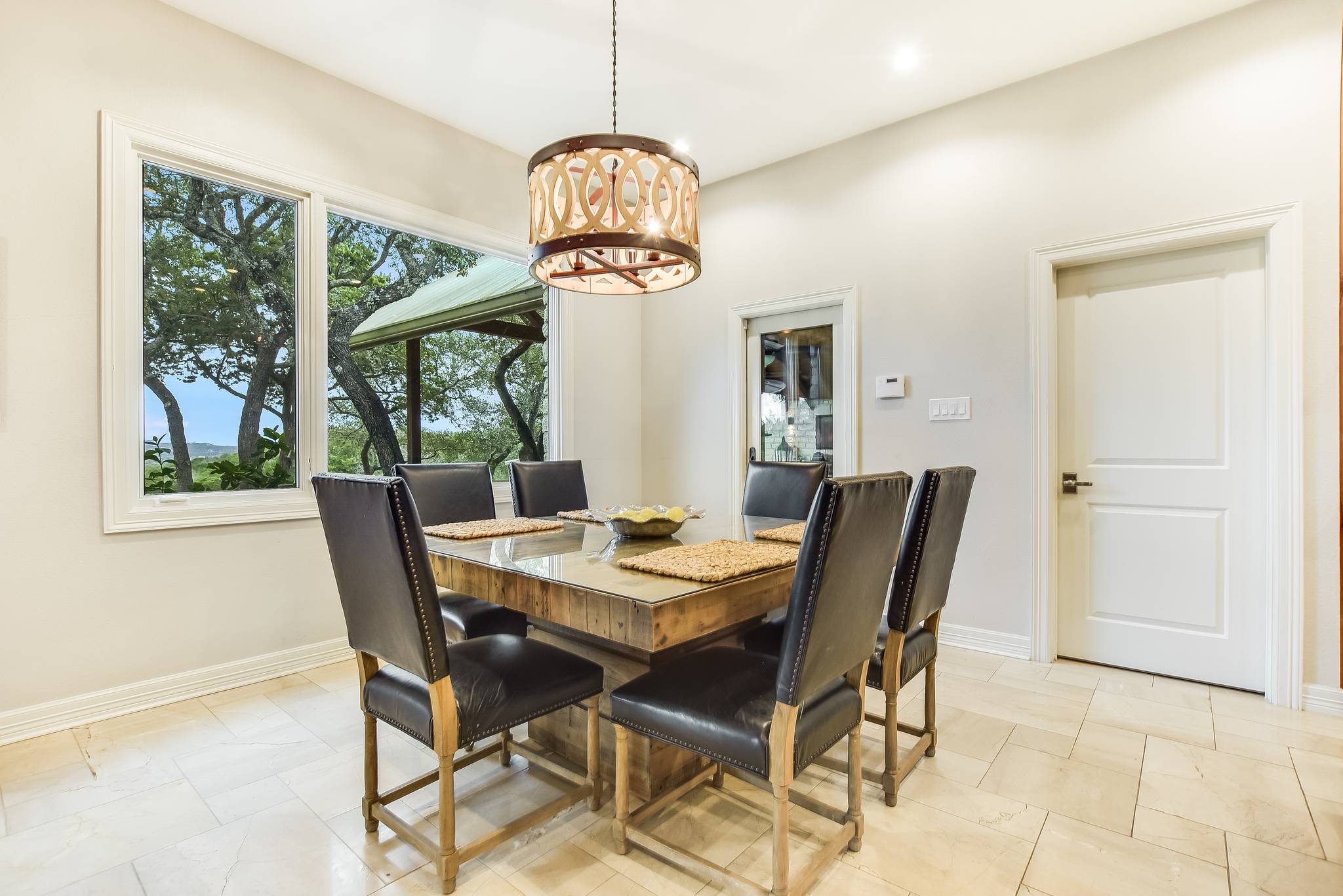 Scrub Oak House - Image 11