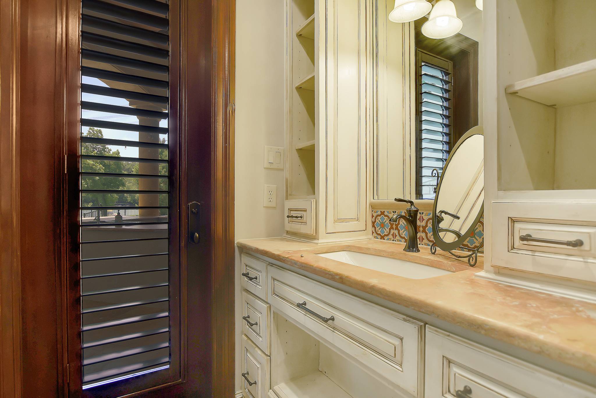 Catalpa Manor - Image 14