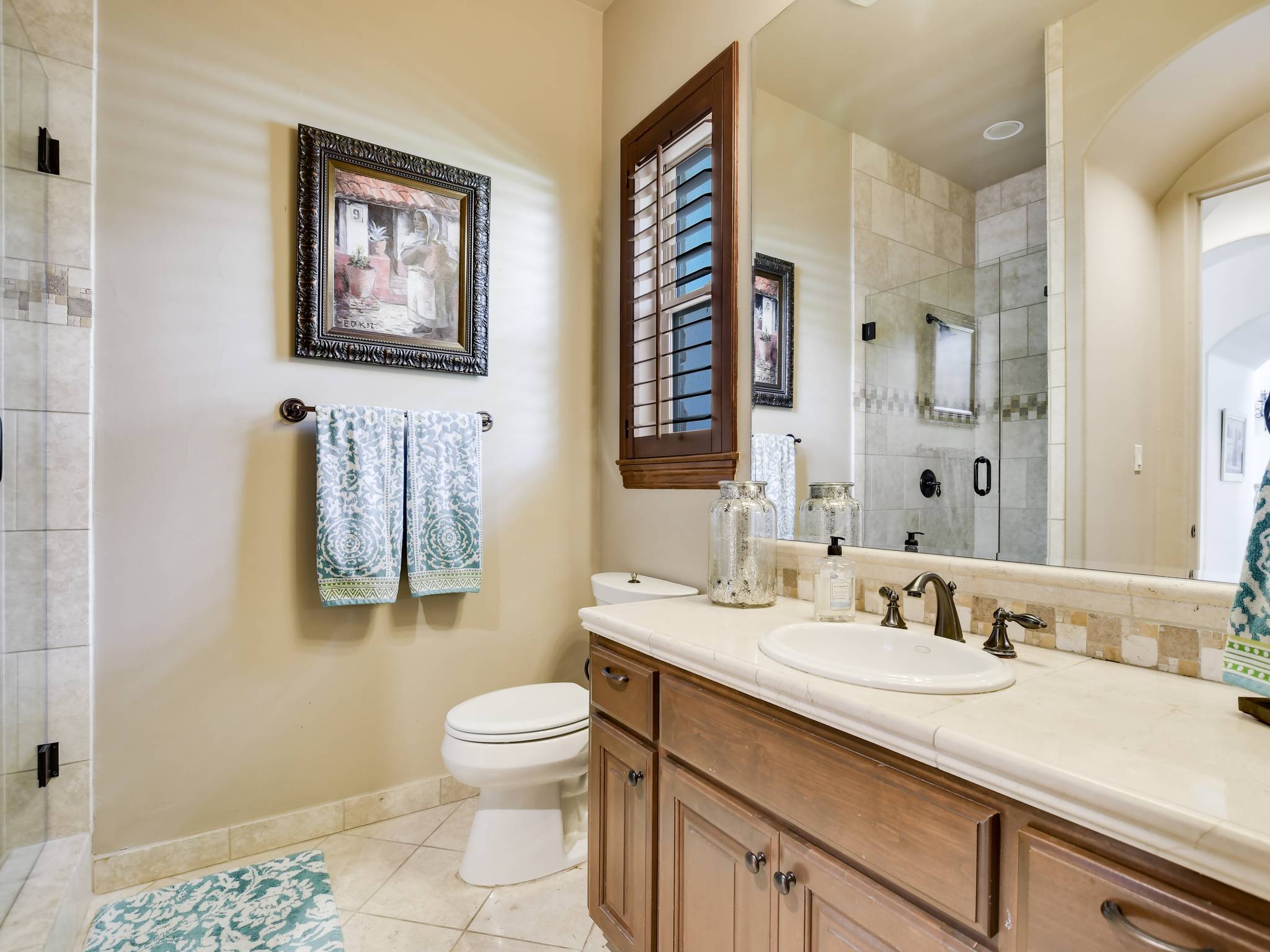 Rock Cedar House - Image 26