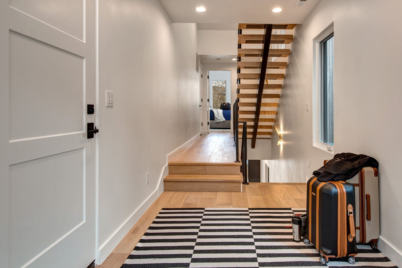 Lowell House - Image 21