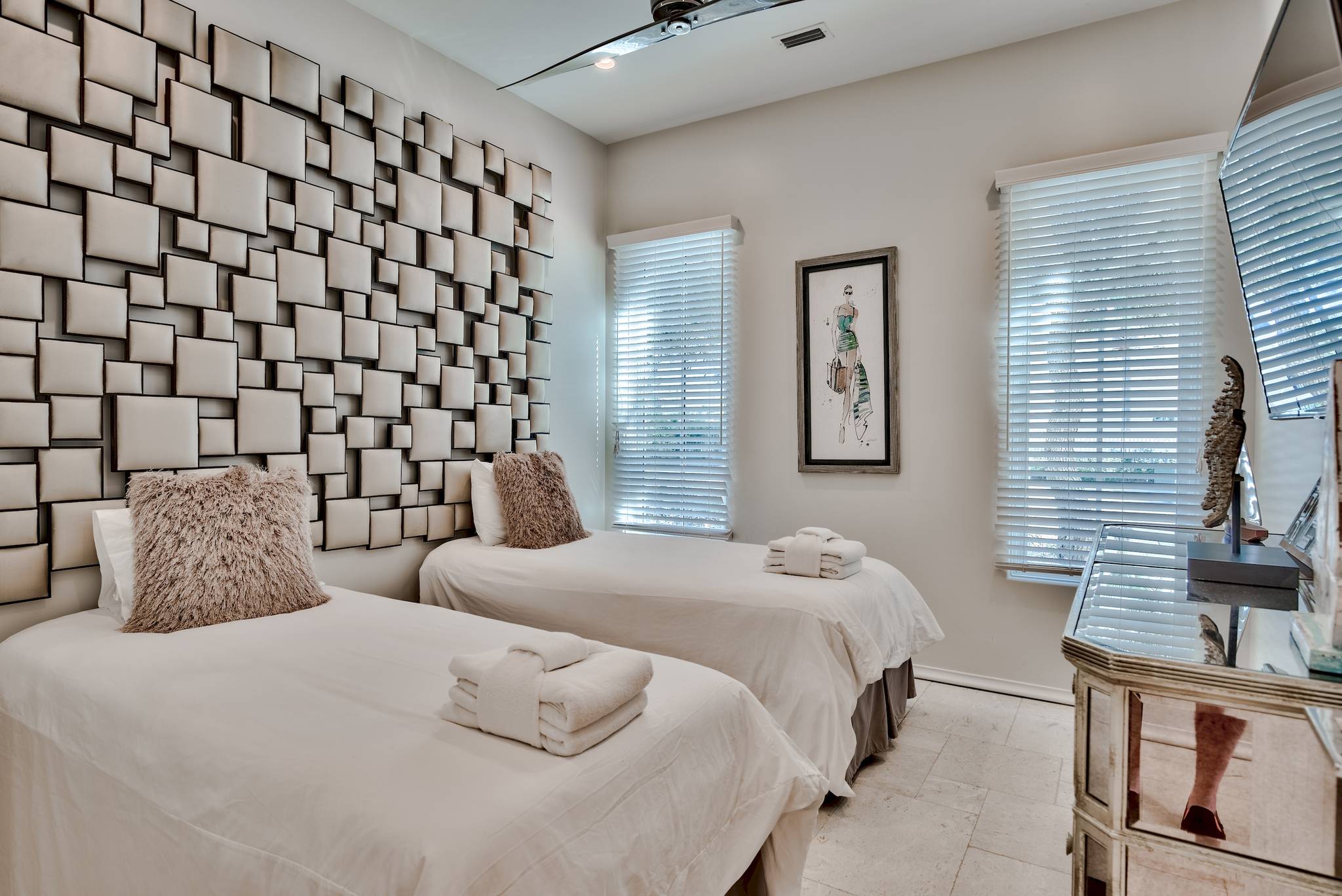 Seastar Manor - Image 36