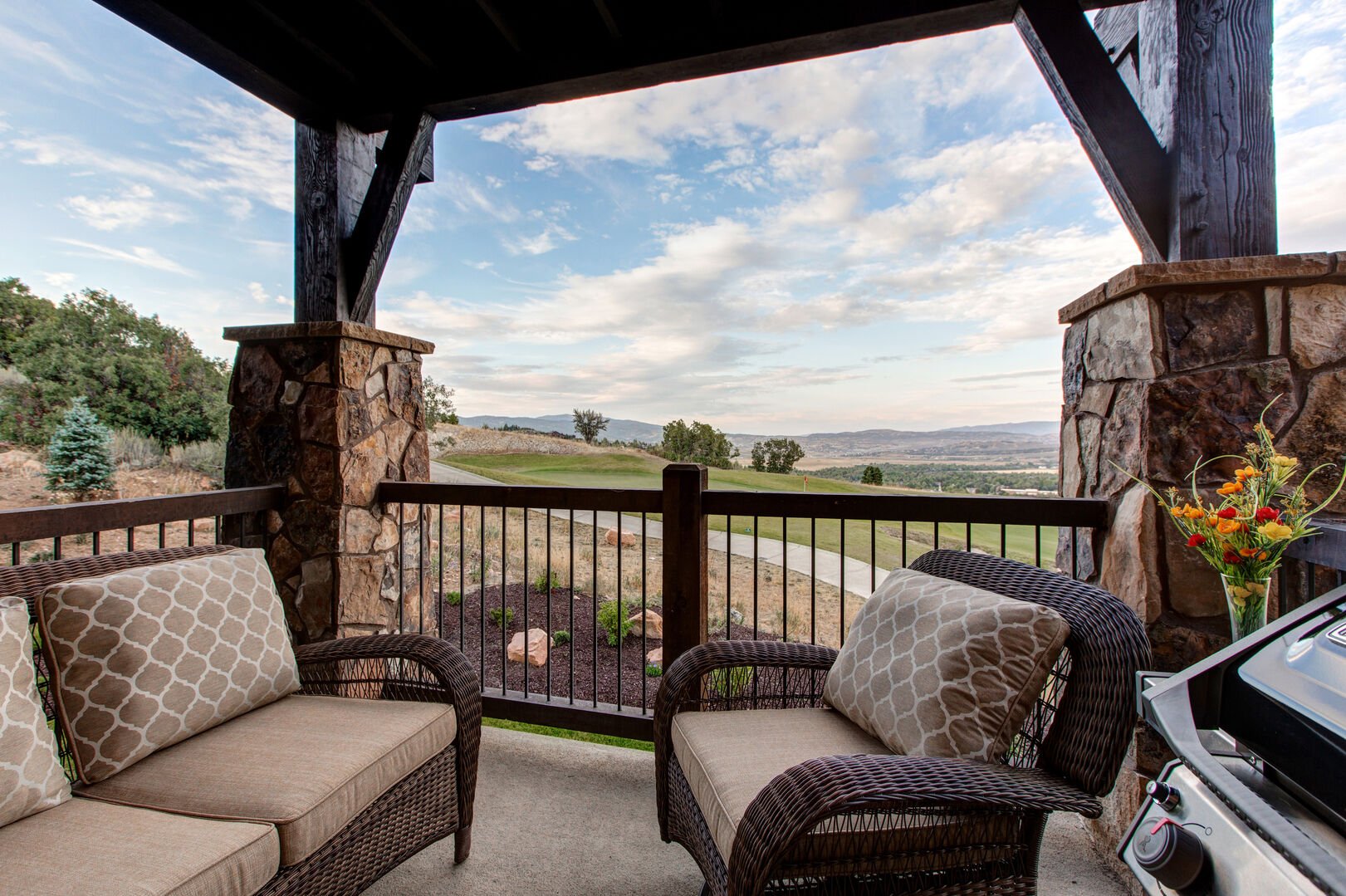 Lane Home - Image 17