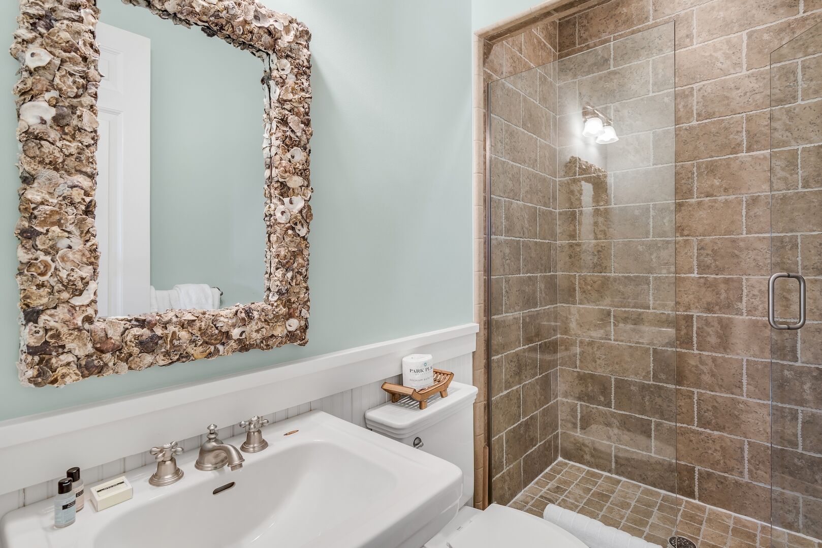 Water Street House - Image 24