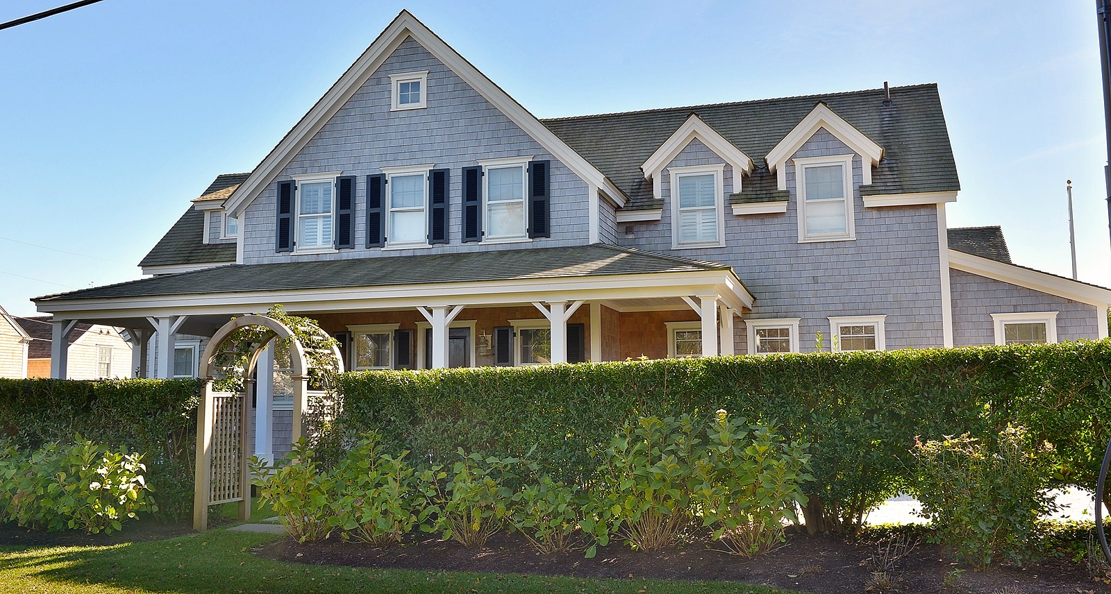 Cliff Manor - Image 2