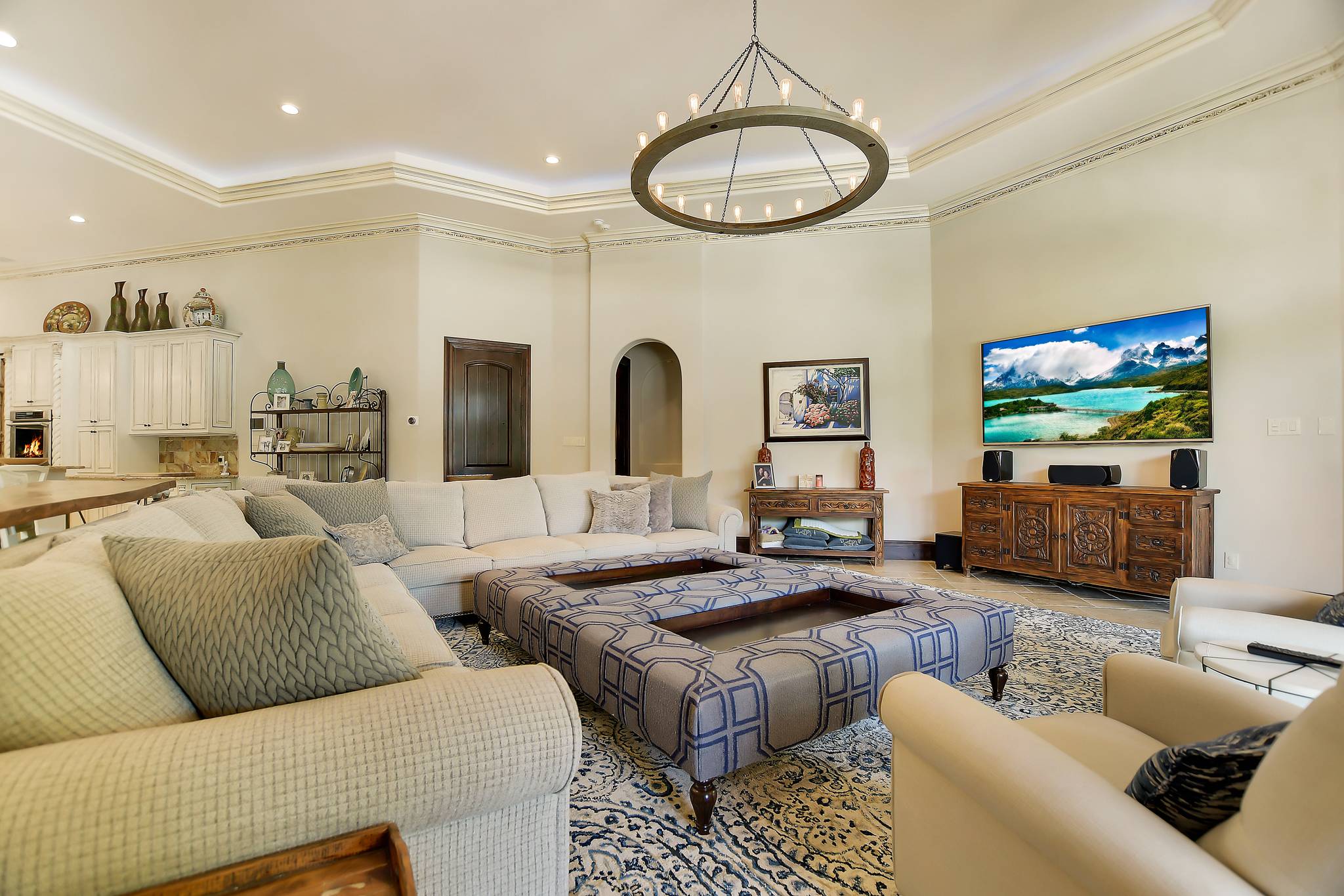 Catalpa Manor - Image 5