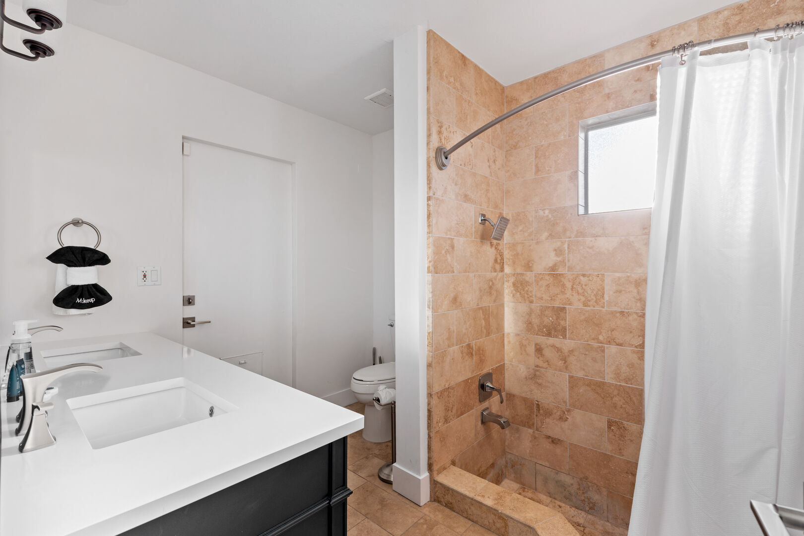 Winchcomb House - Image 19