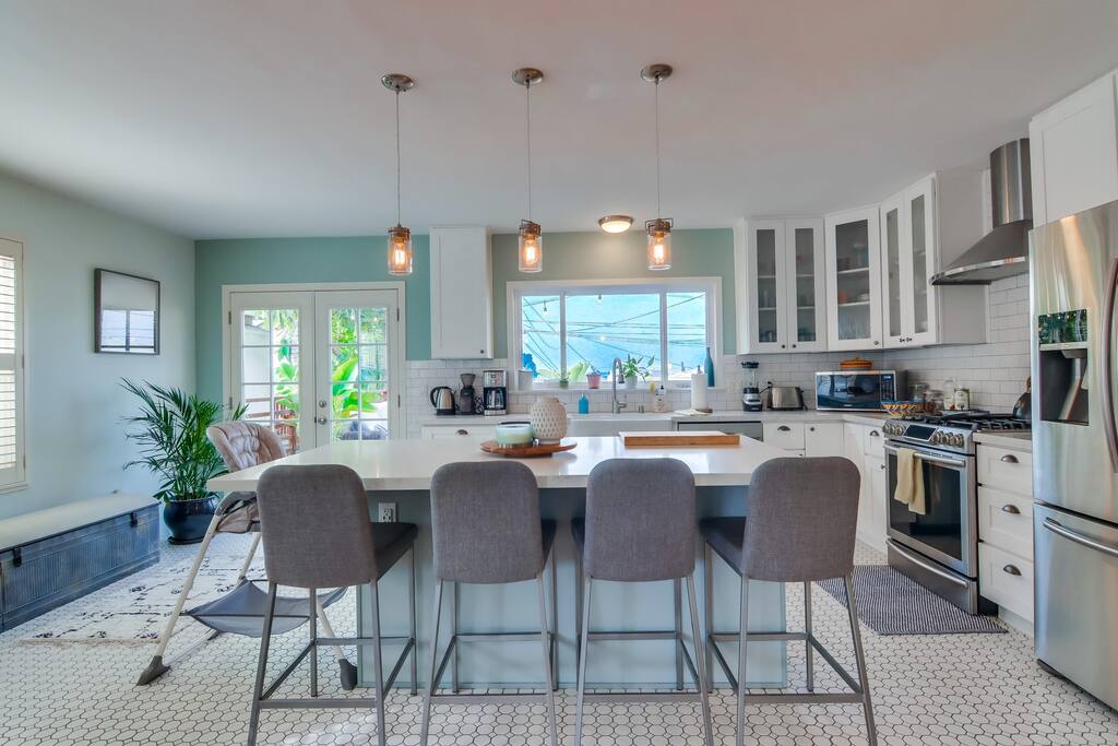 Blue Lagoon Home - Image 8