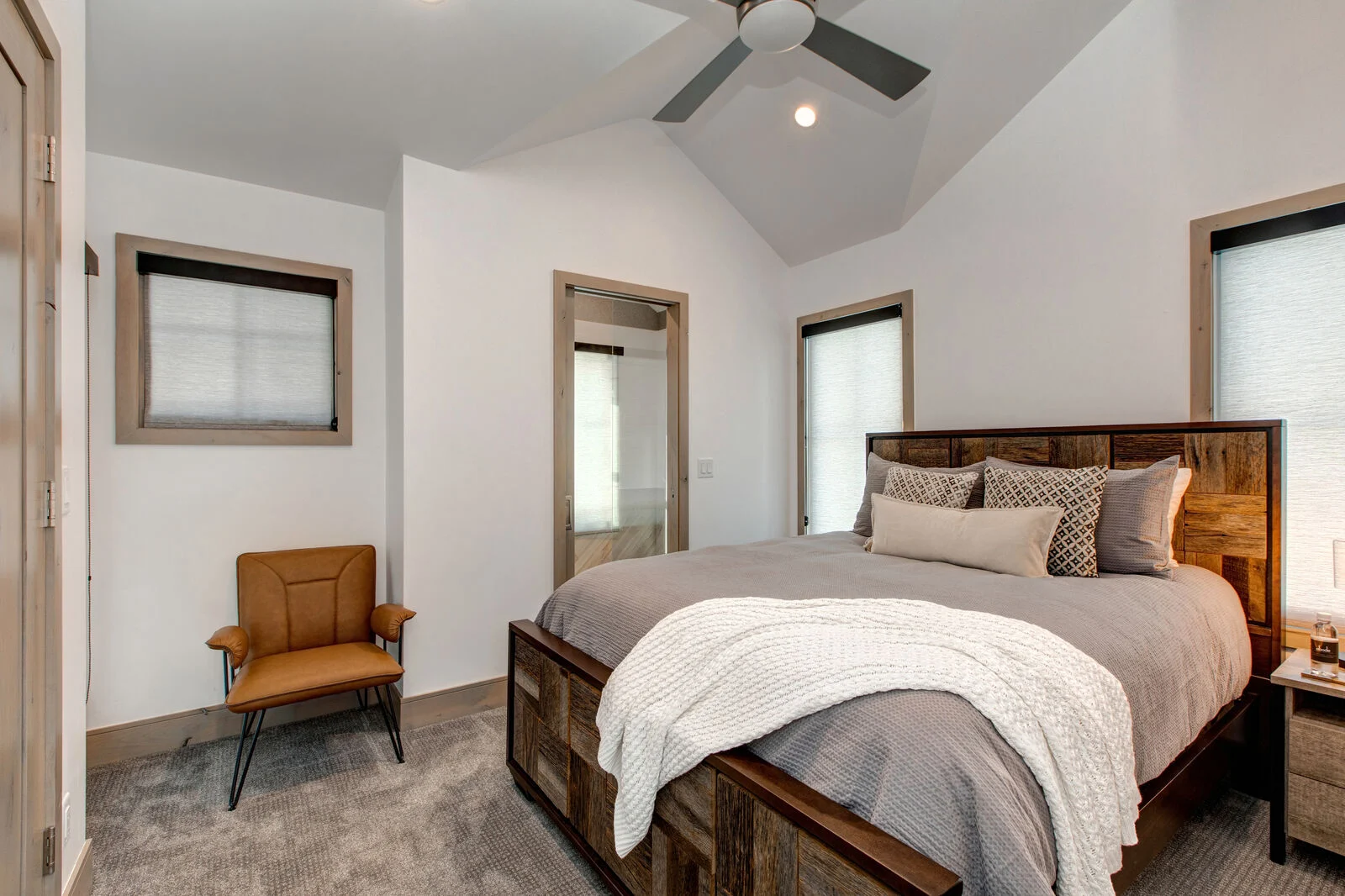 Rothwell House - Image 39