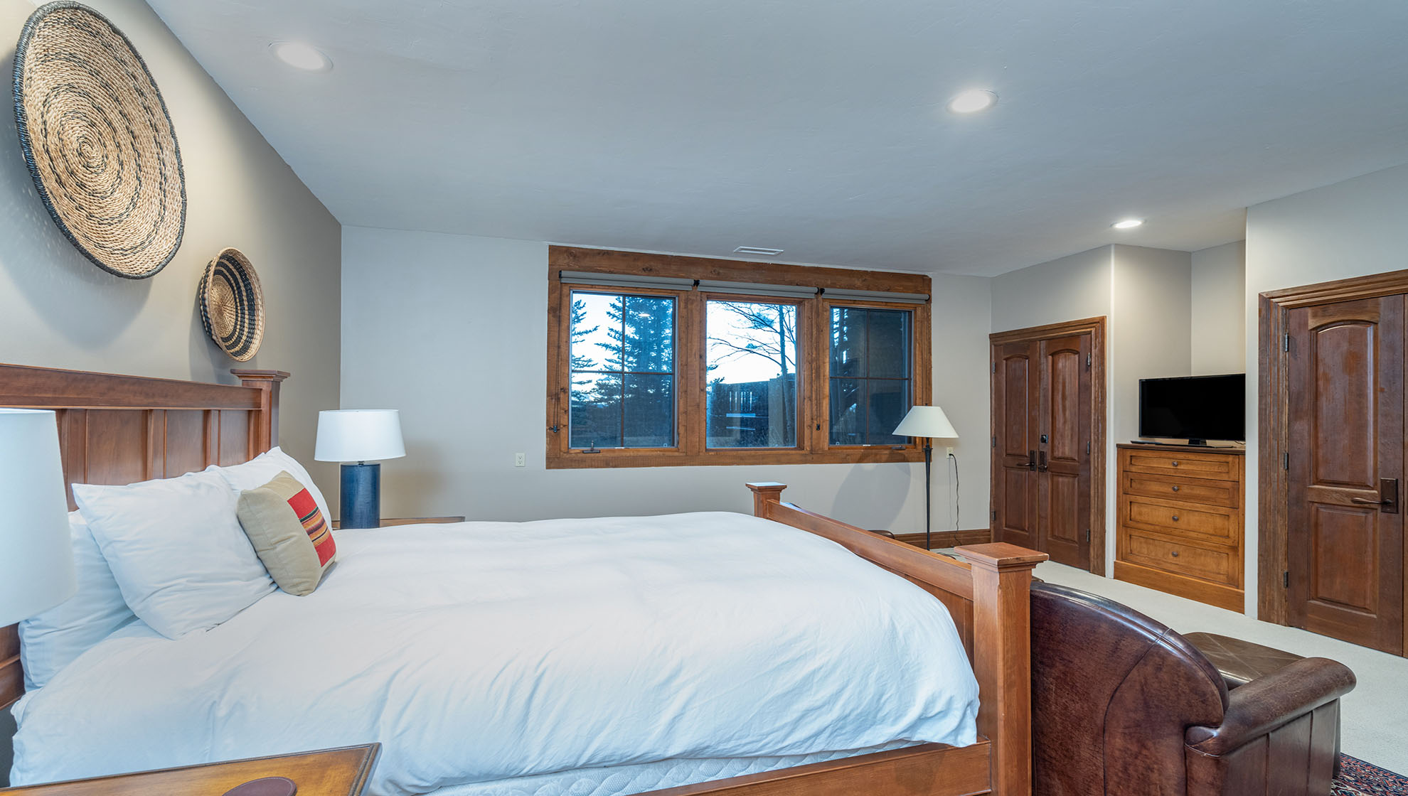 Peaks Manor - Image 38