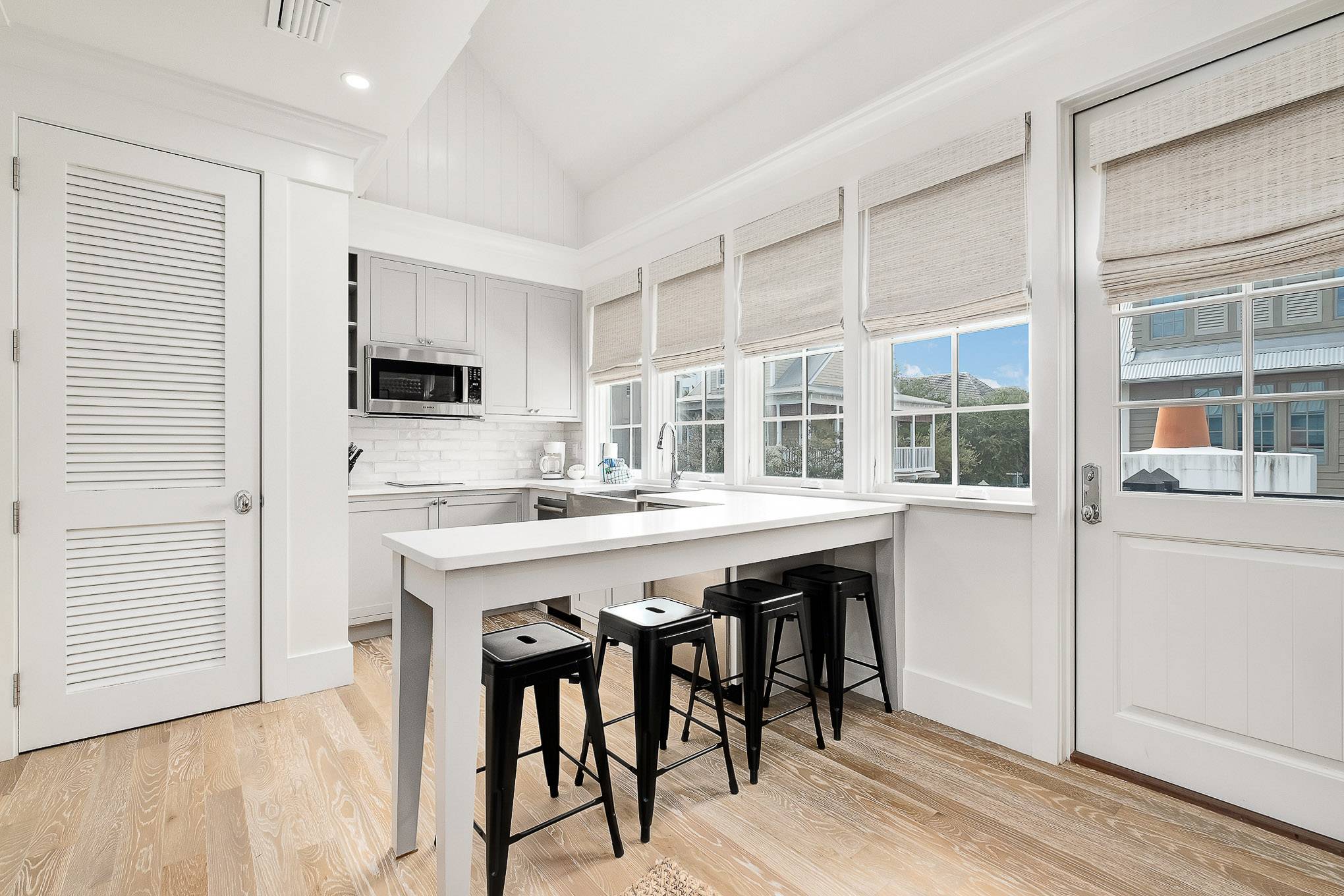 Blue Tang Home - Image 6