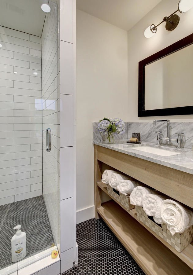 Spring Manor - Image 20