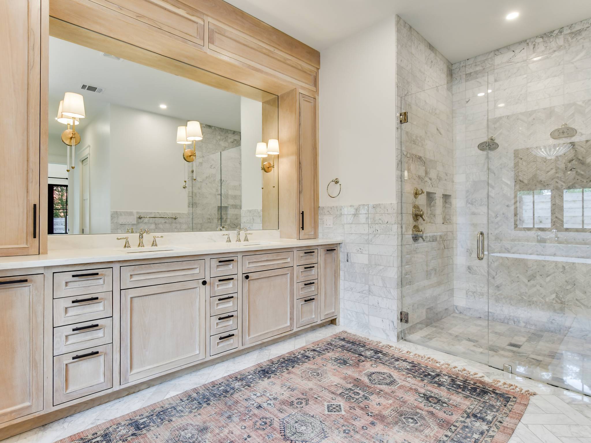 Oro House - Image 30