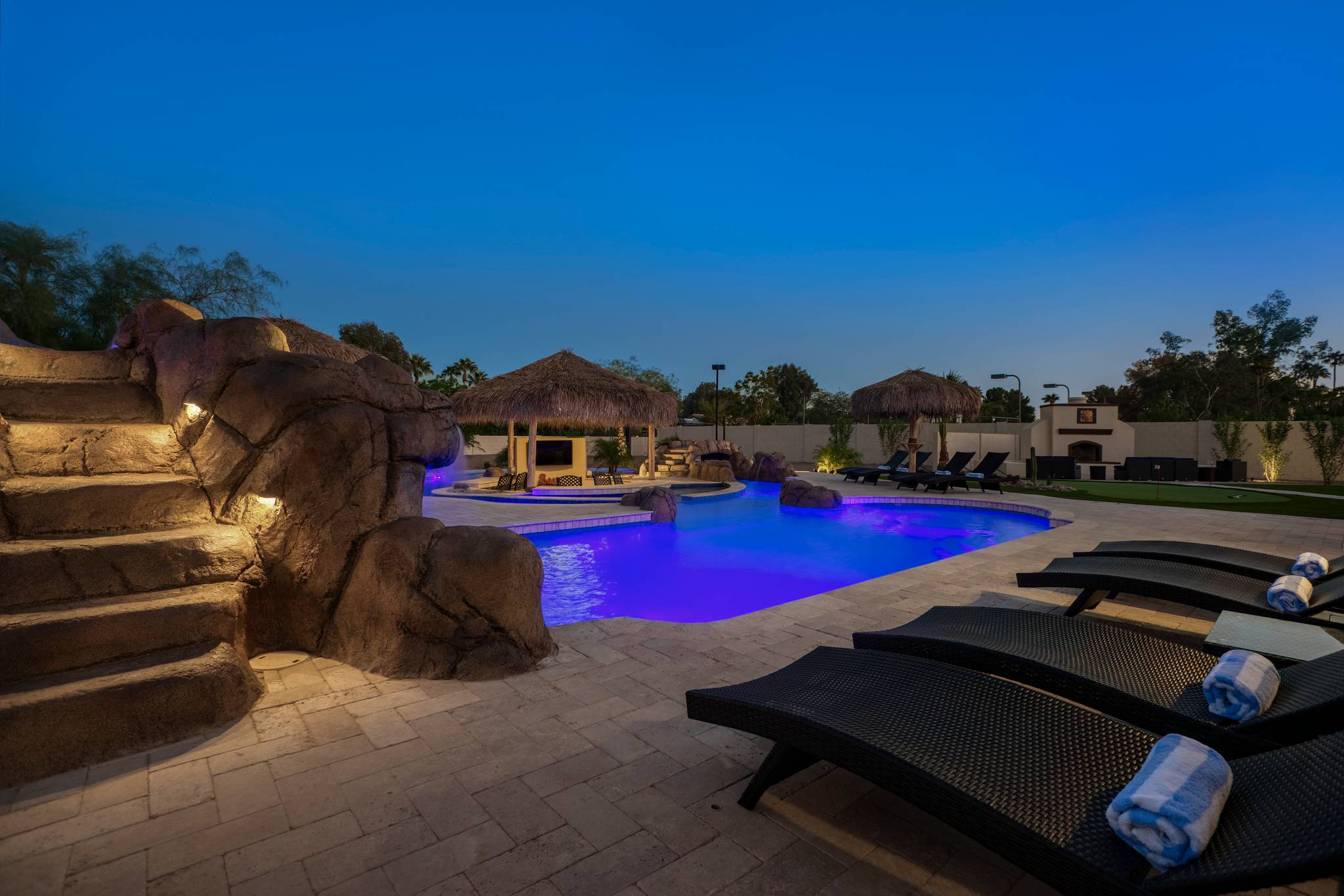 Sunrise Manor - Image 48