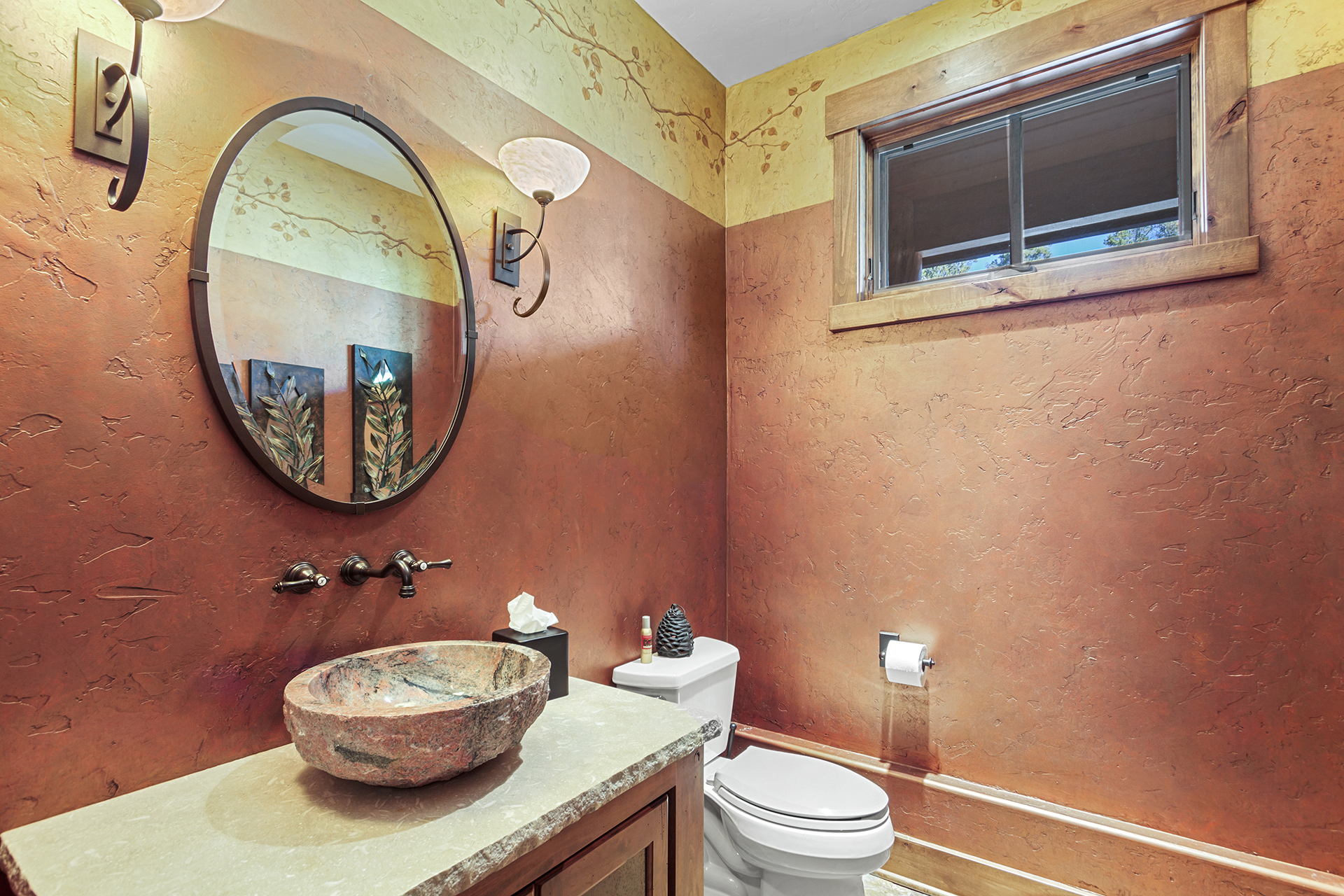 Twin Peaks Lodge - Image 12