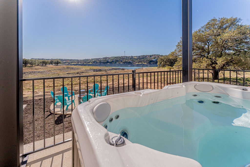 Clark Villa - Image 41