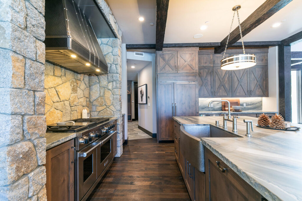 Red Fir House - Image 9