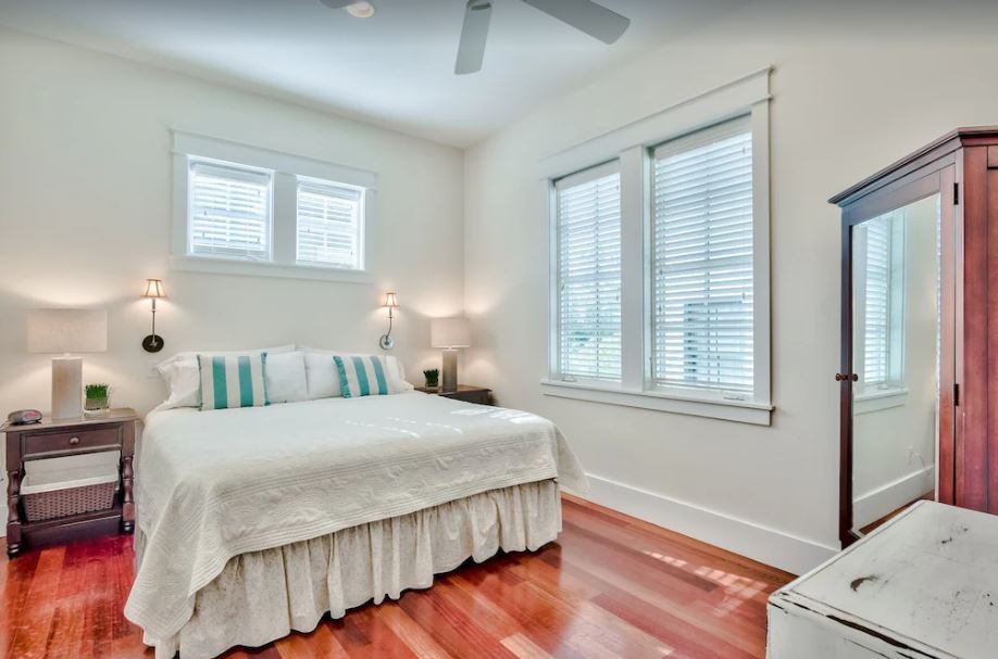 Water House - Image 21