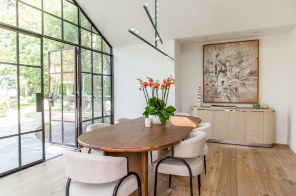 Honeysuckle House - Image 19