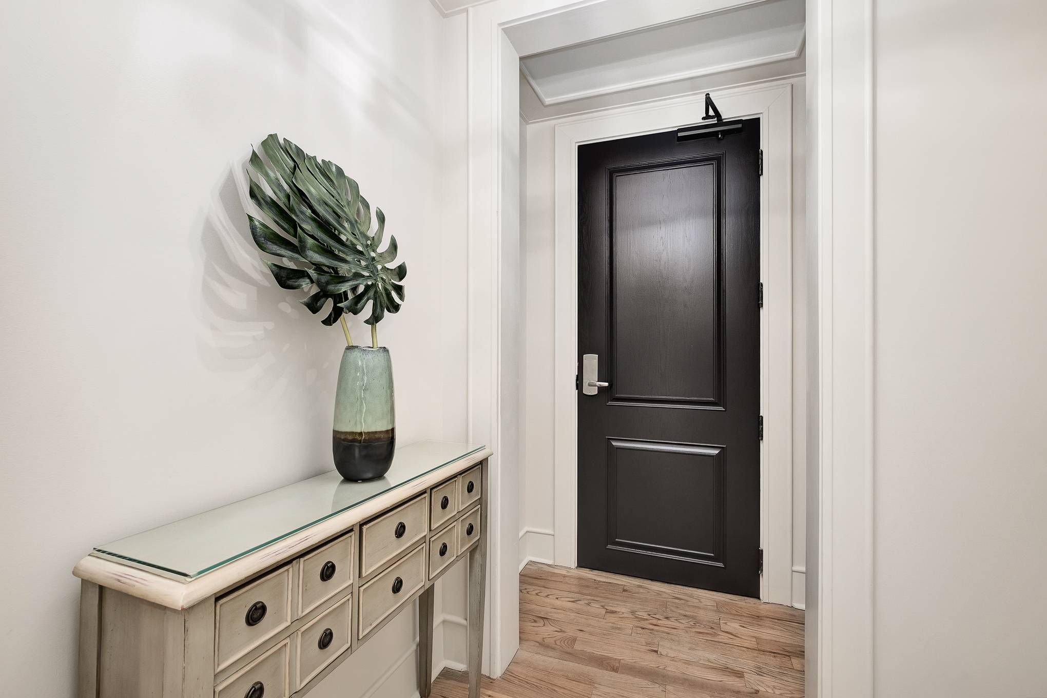 Lagoon Home - Image 2