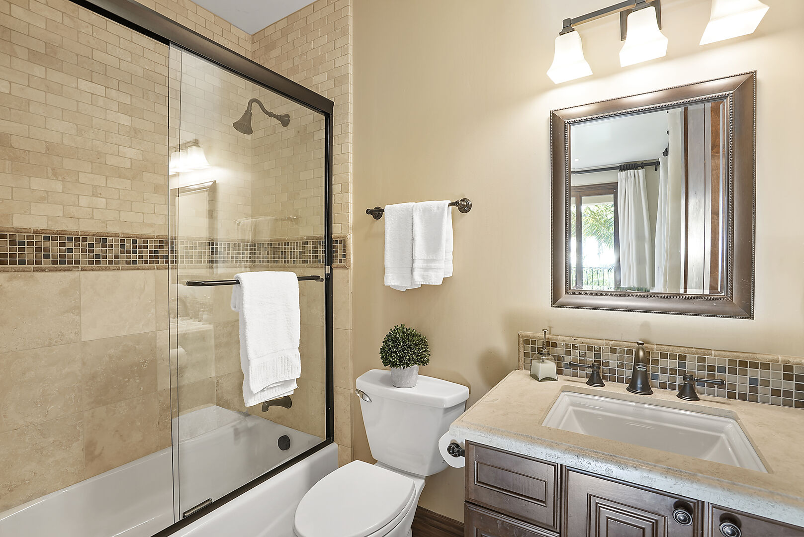 Campana House - Image 39