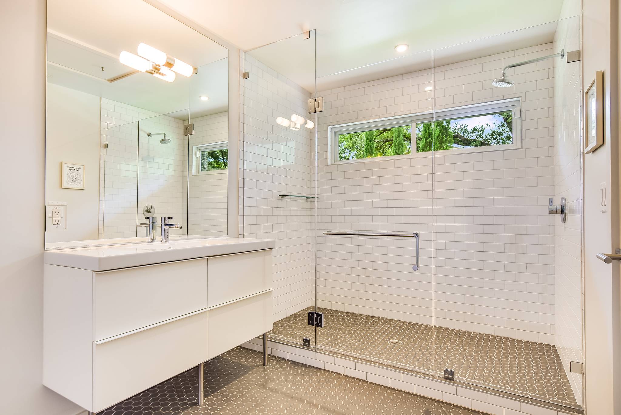 Mills Home - Image 28