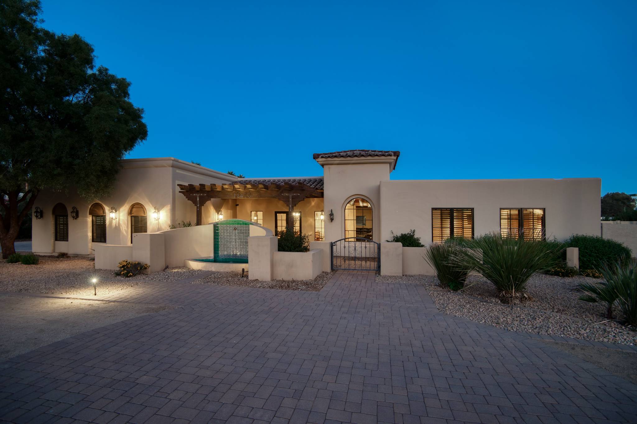 Sunrise Manor - Image 2