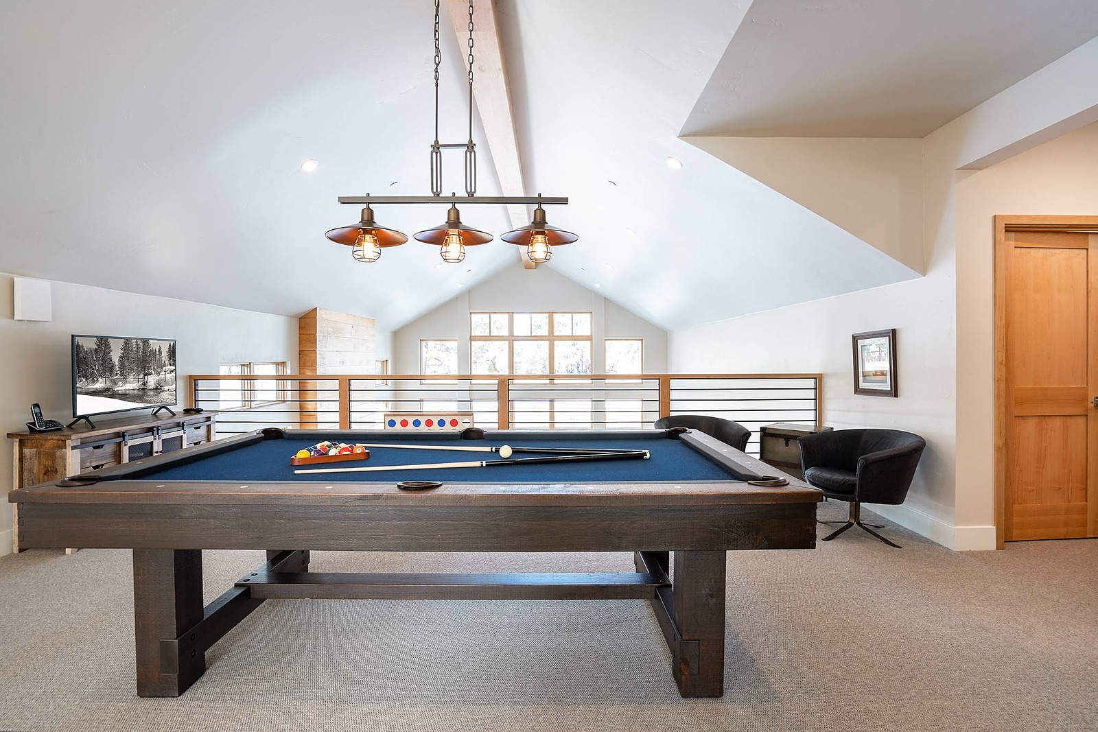 Mount House - Image 22