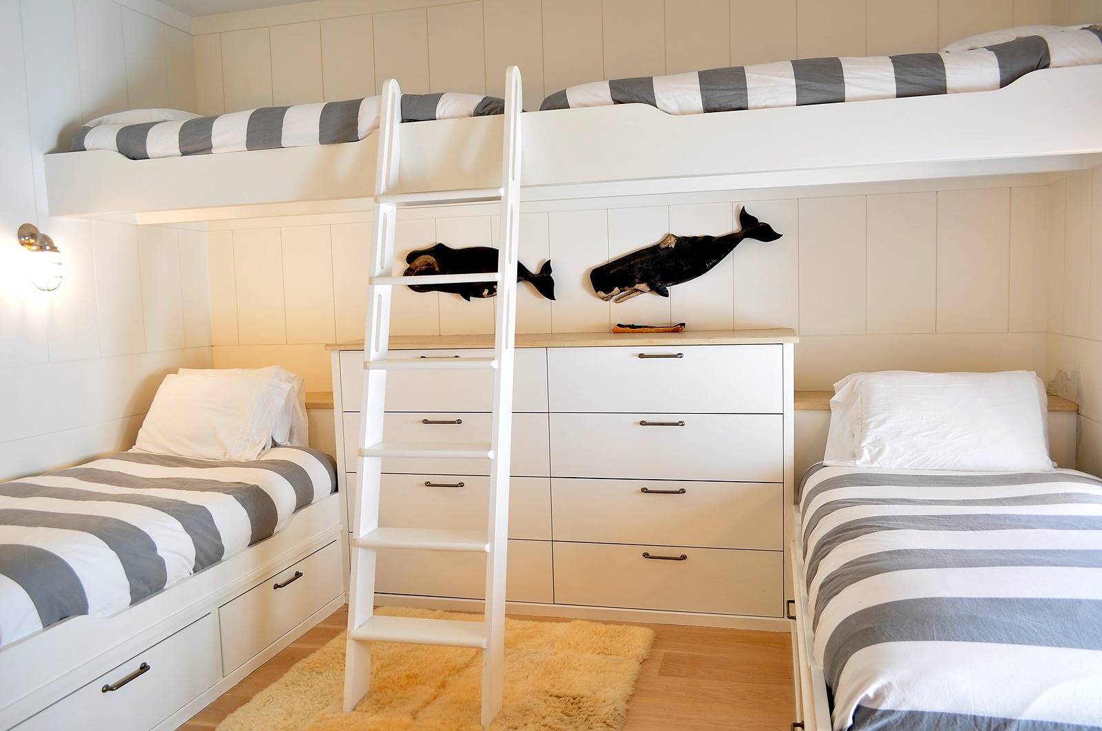 Harbor House - Image 14