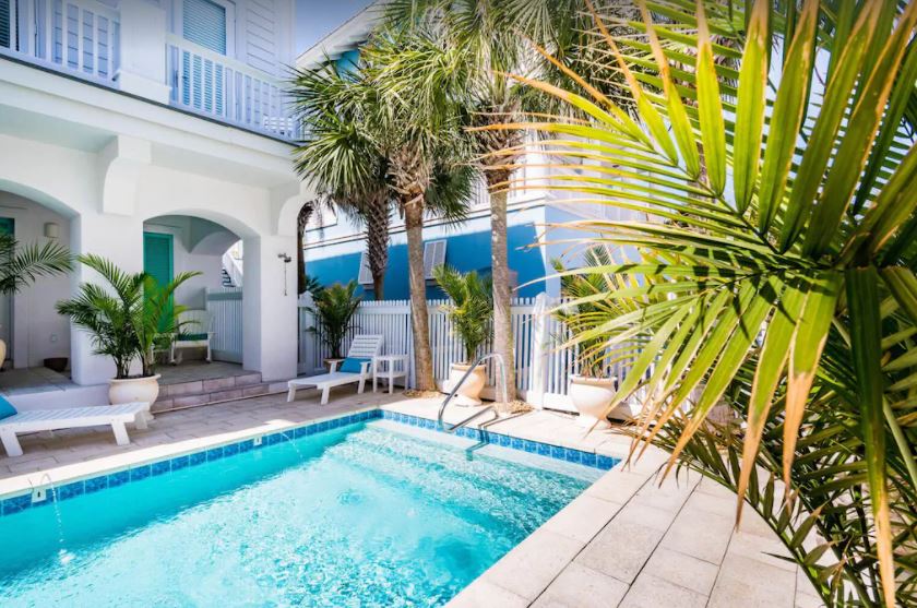 Seaside Manor - Image 2