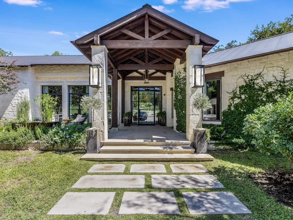 Bluebonnet Villa - Image 2