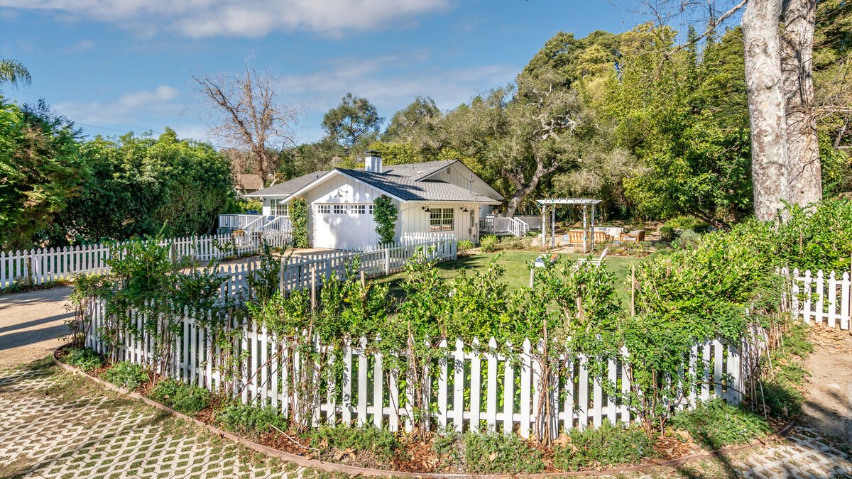 Loureyro Home - Image 31