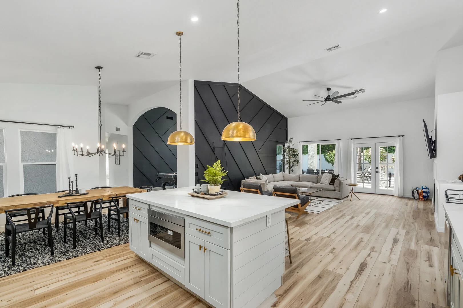 Sandra Place - Image 6