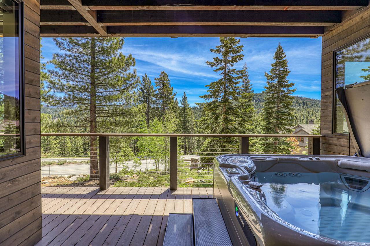 Spring House - Image 33