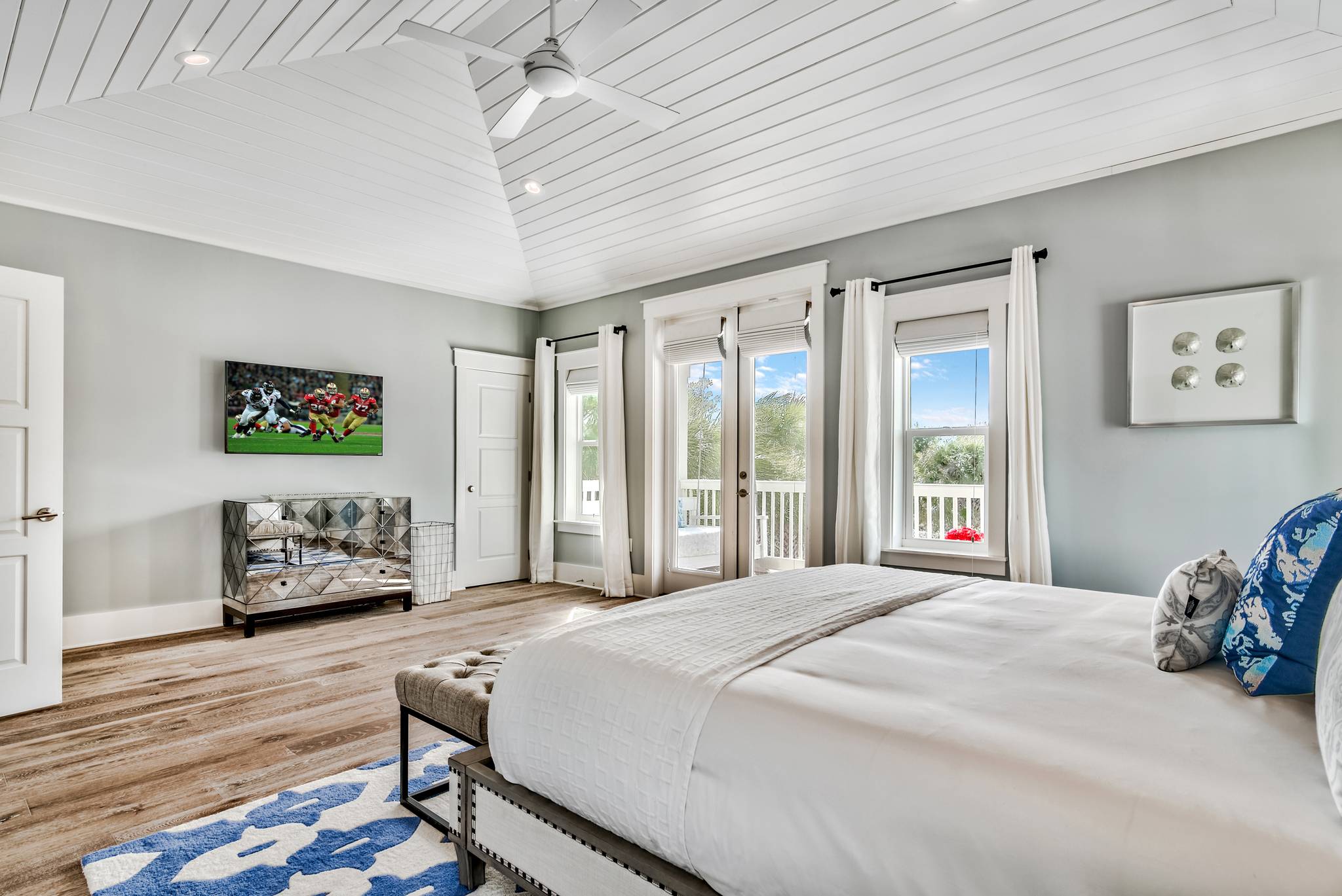 Blue Crab House - Image 19