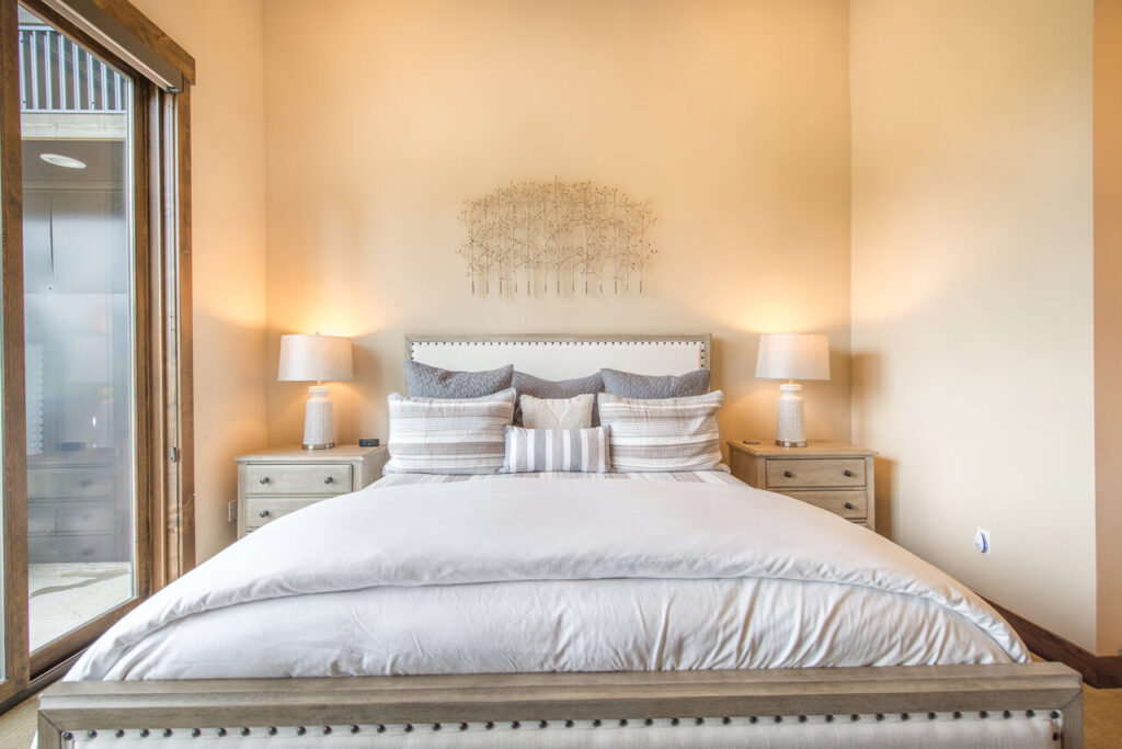 Mountain Hemlock Home - Image 19