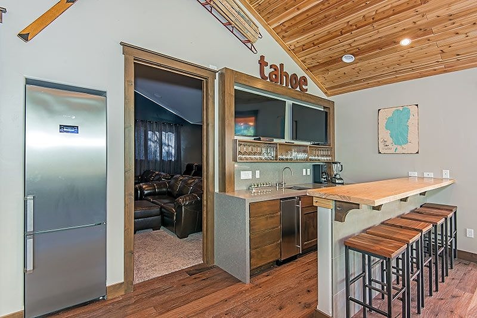 Saddle Manor - Image 20