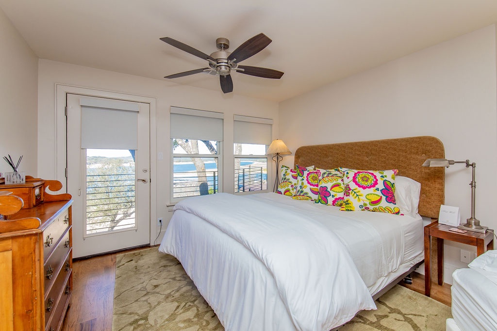 Lakeshore Place - Image 22