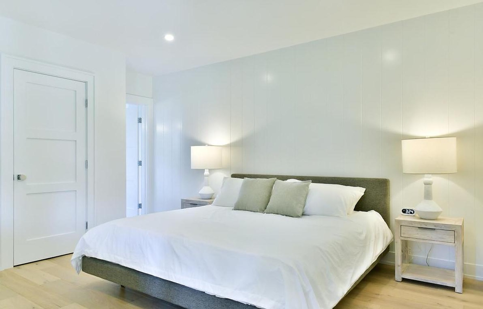 Surfside Villa - Image 13